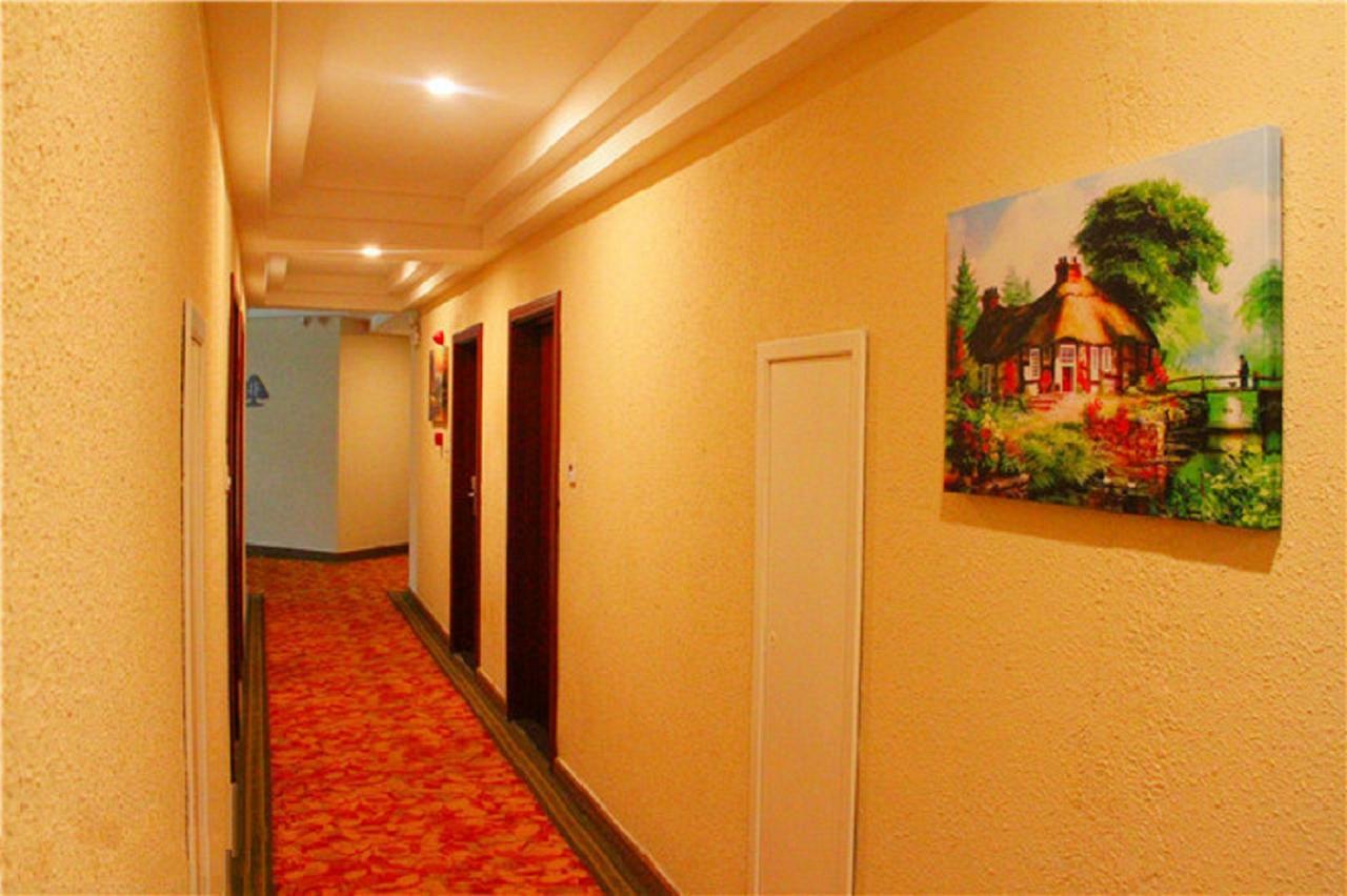 Greentree Pudong New District Bei'ai Road Express 3*